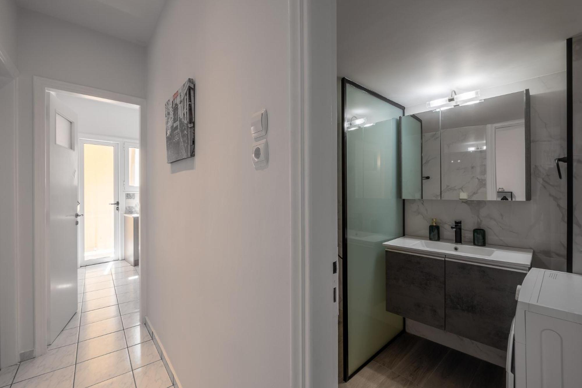 Lovely And Modern 3Bd Apartment Close To Ampelokipoi Metro เอเธนส์ ภายนอก รูปภาพ